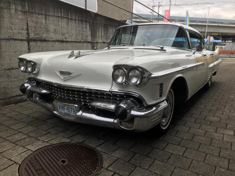 Cadillac Series 62 Extend.